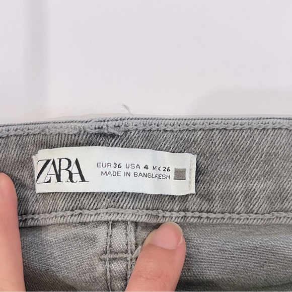 Zara Straight leg Cropped Jeans in grey/ women’s size 4 - Picture 4 of 9